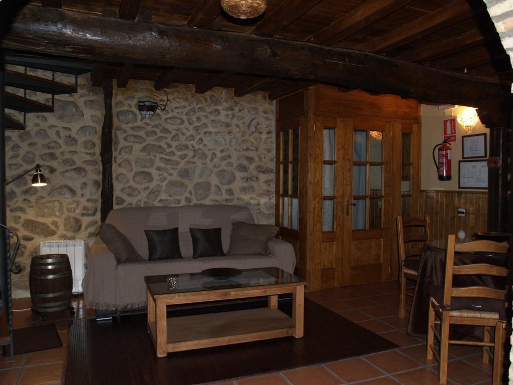 La Casa Del Vado Pensionat Hervás Exteriör bild