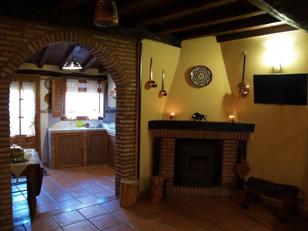 La Casa Del Vado Pensionat Hervás Exteriör bild