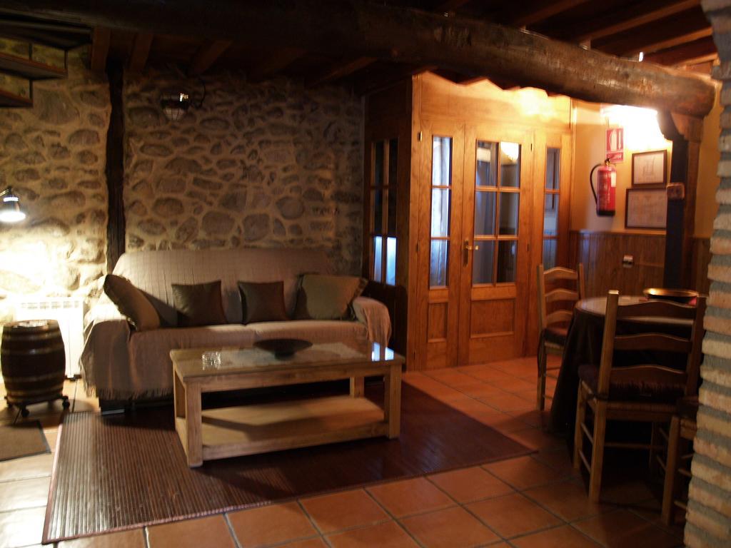 La Casa Del Vado Pensionat Hervás Exteriör bild